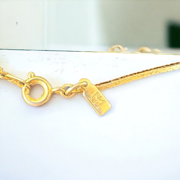 Vtg MI Gold Tone CHOKER Necklace w/ Purple Teardrop Pendant & Clear Rhinestones - Picture 3 of 3